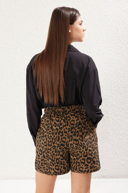 TRENDYOLMILLA Cok Renkli Leopar Animal Desenli Dokuma Sort & Bermuda TWOSS25SR00006  фото 5