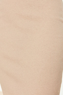 Camel Havuz Yaka Cift Ip Ask?l? Vucuda Oturan Fitilli Esnek Midi Orme Kalem Elbise TWOSS22EL2452 - Trendyolmilla фото 2