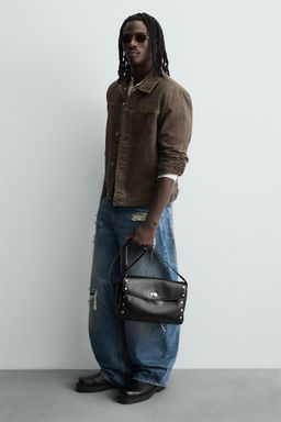 CROSSBODY BAG WITH METAL DETAIL