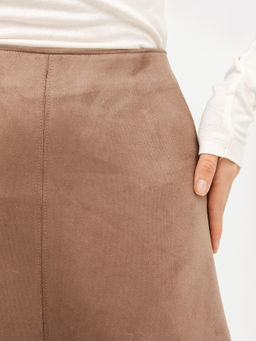 Юбка женская бежевая "под замшу"