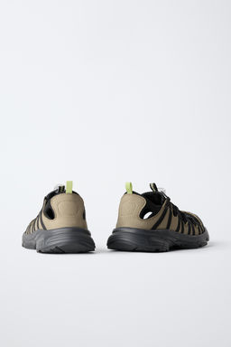 ZAPATILLA DEPORTIVA CANGREJERA / Negro