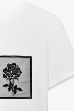 T-SHIRT WITH FLOWER POCKET - Zara фото 7
