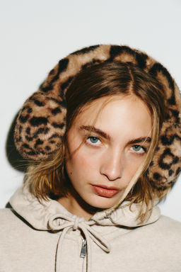 ANIMAL PRINT FAUX FUR EARMUFFS