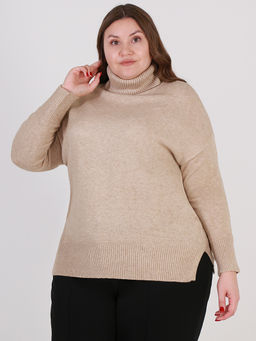 Свитер бежевый базовый женский больших размеров