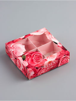 Цена за 5 шт. Коробка под 4 конфеты Презент, 10.5?10.5?3.5 см