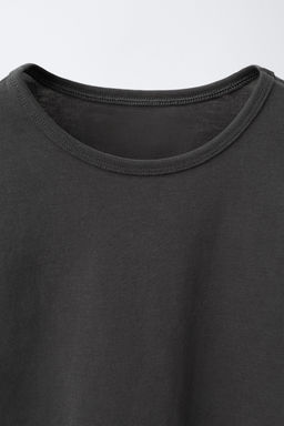 EMBROIDERED PLAIN T-SHIRT