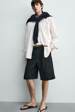 BERMUDA FLUIDA PLIEGUES / Negro