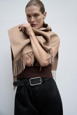 ASYMMETRIC FRINGED WOOL CAPE - Zara фото 6