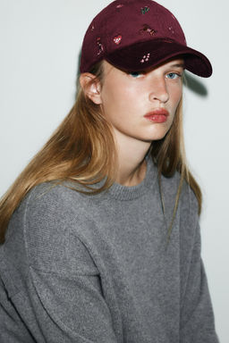 EMBROIDERED CORDUROY CAP