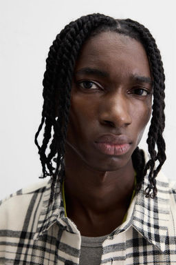 CHECKED FLANNEL SHIRT - Zara фото 23