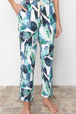 Trendyolmilla Beyaz-Cok Renkli %100 Pamuklu Cicekli Orme Pijama Tak?m? THMSS24PT00322