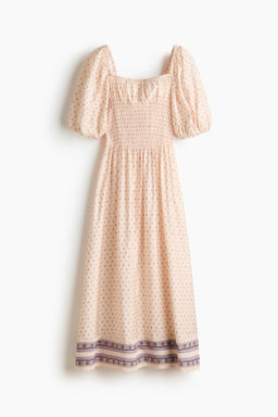 Vestido con cintura nido de abeja