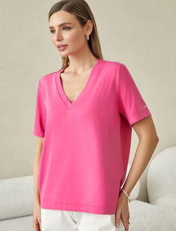 Футболка Vilatte D49.096 из хлопка с эластаном розовая фуксия