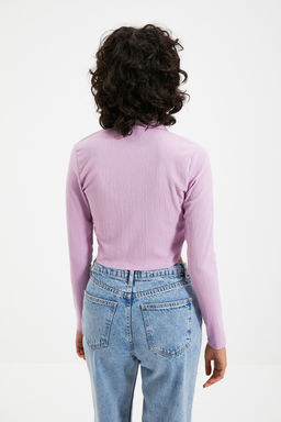 Lila Dugmeli Fitted/Vucuda Oturan Polo Yaka Burumcuk/Dokulu Crop Orme Bluz TWOAW22BZ0241