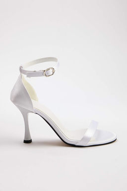 Bride Beyaz Saten Bilekten Baglamal? Kad?n 10 cm Ince Topuklu Ayakkab? TAKSS25TO00097