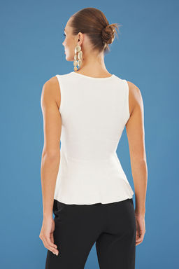 Trendyolmilla Ekru V Yaka Peplum Triko Bluz TWOSS25BZ00190