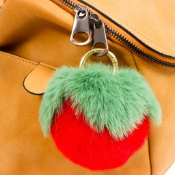 Пушистик на кольце с карабином Томат d=8 см