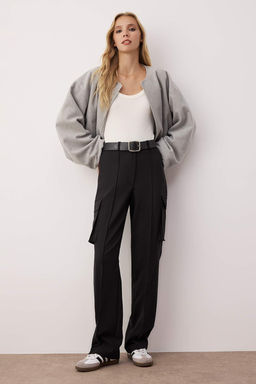 TRENDYOLMILLA Siyah Kargo Straight/Duz Kesim Dokuma Cift Cepli Dokuma Pantolon TWOAW22PL0343