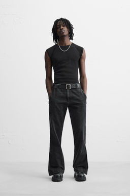 FLARE FIT JEANS WITH ZIPS