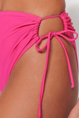 TRENDYOLMILLA Fusya Cut Out/Pencereli Yuksek Bel Regular Bikini Alt? TBESS23BA00018  фото 5