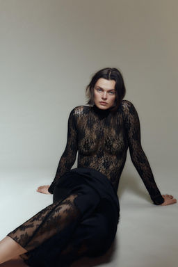 SATIN TROUSERS WITH LACE