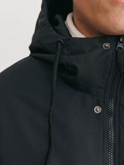 Куртка демисезонная 25172-516 черный