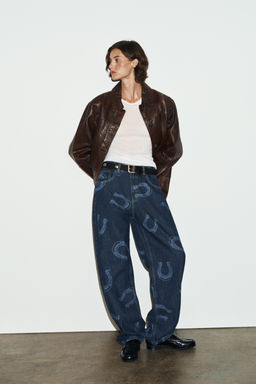 HIGH-WAIST HORSESHOE DETAIL TRF BARREL JEANS
