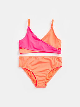 H?zl? Kuruyan K?z ?ocuk Bikini