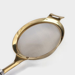 Сито для просеивания Magistro Arti gold, d=12 см, золотистая