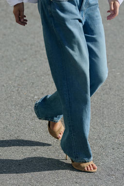 SANDALIA TAC?N PIEL / Marr?n Arena - Zara фото 2