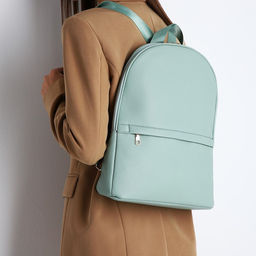 Рюкзак женский из искусственной кожи на молнии, 2 кармана, цвет зелёный