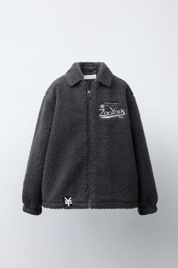 FAUX SHEARLING OVERSHIRT WITH REMOVABLE HOOD AND EMBROIDERED ZOO YORK® X ZARA DETAIL  фото 2