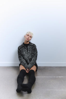 ANIMAL JACQUARD KNIT JACKET