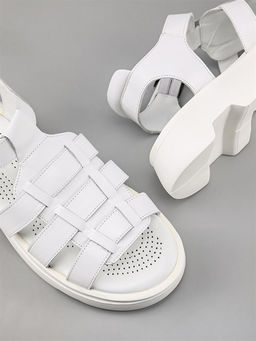 Босоножки 105 Beyaz