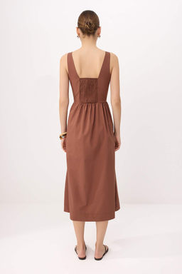 Kahverengi Belden Ac?lan Midi Korse Dikis Detayl? Midi Dokuma Elbise TWOSS24EL00038