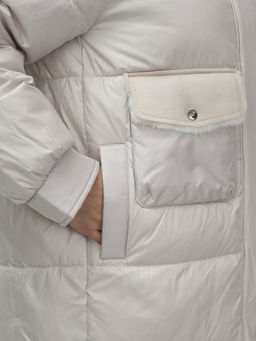 Куртка зимняя женская с капюшоном модная бежевого цвета 7341B - Visdeer фото 12