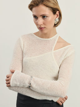 Джемпер с асимметричным вырезом / Zarina