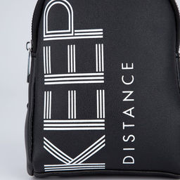 Сумка молодёжная через плечо KEEP distance, чёрная