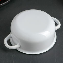 Кастрюля эмалированная, 1.5 л, цвет белый