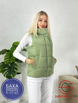 Безрукавка жилетка женская