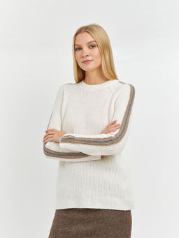 джемпер женский в молочном цвете с лампасами