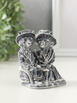 Сувенир "Лисы - Пара на диване" 8,3 см