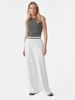 D44.142 Брюки женские белый