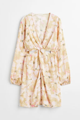 Vestido cut-out con nudo decorativo