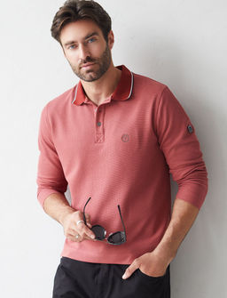 Лонгслив из фактурного трикотажа с плетеным воротником поло с застежкой на пуговицы