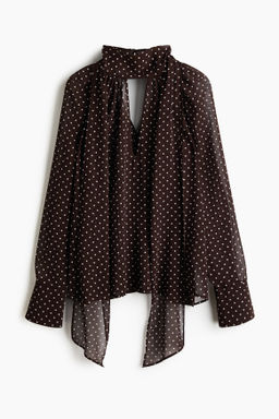 Blusa con cuello fular