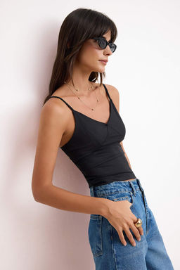 Siyah Fitted/Vucuda Oturan V Yaka Ince Ask?l? Kolsuz Poliamid Orme Atlet TWOSS26AL00022 - Trendyolmilla фото 2