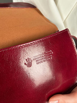 Сумочка женская из телячьей кожи