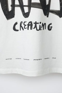 CAMISETA ESTAMPADA TEXTO / Blanco roto
