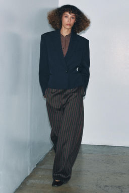 ZW COLLECTION LIMITED EDITION CROPPED BLAZER
